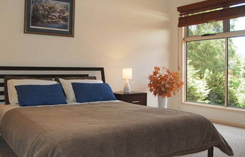 Ravensbourne Escape Kookaburra Kottage - Accommodation 4U 1