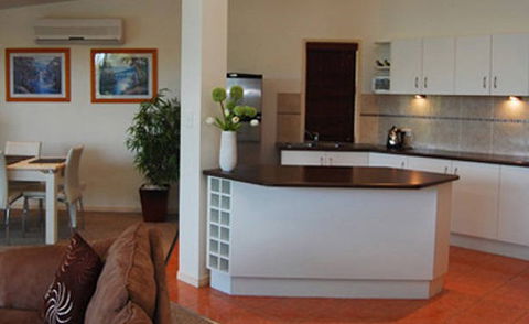 Ravensbourne Escape Kookaburra Kottage - Accommodation 4U 2