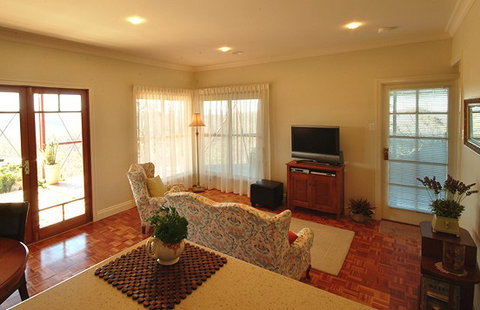 Blue Ridge Manor Bed And Breakfast - Accommodation 4U 0