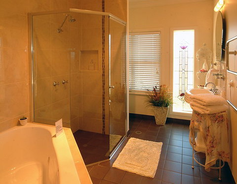 Blue Ridge Manor Bed And Breakfast - Accommodation 4U 1