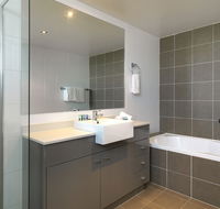 Meriton Serviced Apartments - Broadbeach - Accommodation 4U