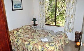 Uhuru Chalets - Accommodation 4U 5