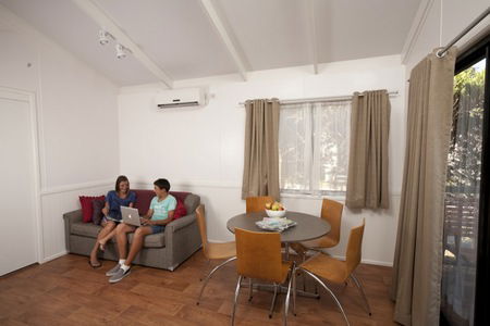 Crystal Brook Tourist Park - Accommodation 4U 4