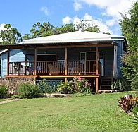 Blue House Family Accommodation - Accommodation 4U