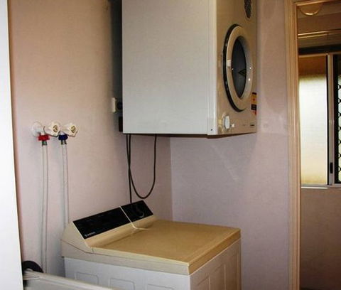 Champagne Apartments - Accommodation 4U 5