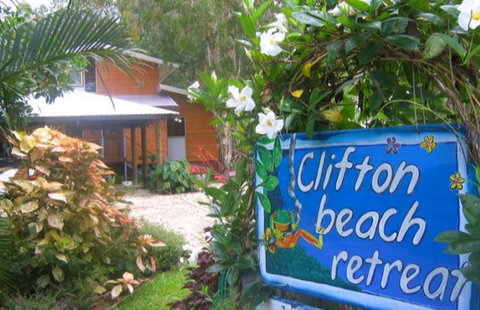 Clifton Beach Retreat - Accommodation 4U 0