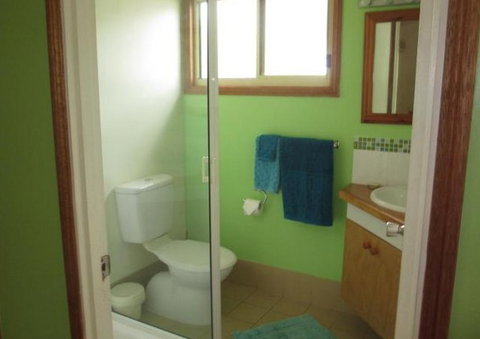 Clifton Beach Retreat - Accommodation 4U 3