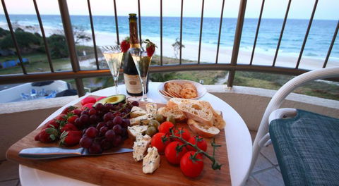 San Simeon Beachfront Apartments - Accommodation 4U 6