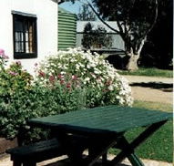 Dunalan Host Farm Cottage - Accommodation 4U