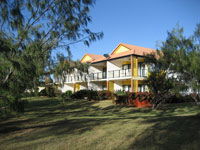 Coral Cove Resort & Golf Club - Accommodation 4U 0