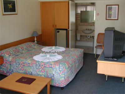 Tropical Gateway Motor Inn - Accommodation 4U 0
