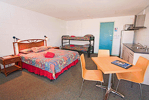 Sea Breeze Resort - Accommodation 4U 3