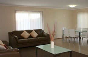 Paradise Holiday Apartments Villas - Accommodation 4U 1