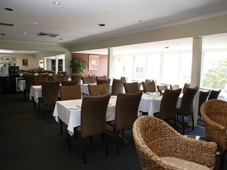 Best Western Twin Towers Inn - Accommodation 4U 2