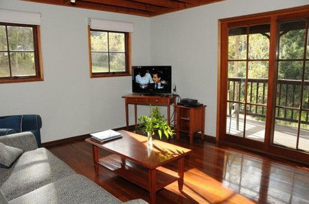 Hookes Creek Forest Retreat - Accommodation 4U 3