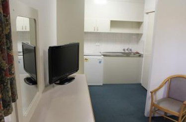 AZA Motel - Accommodation 4U 2