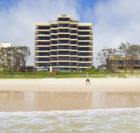Pelican Sands Beach Resort - Accommodation 4U