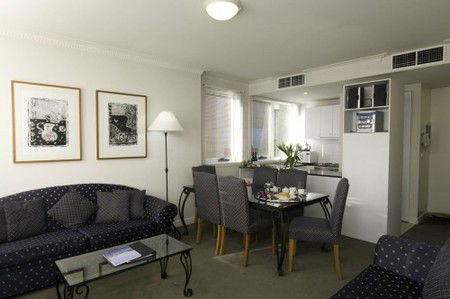 The Manor House - Accommodation 4U 2