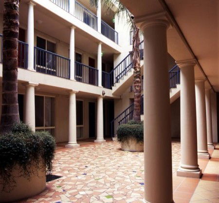 The Manor House - Accommodation 4U 3