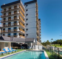 Coral Towers Holiday Apartments - Accommodation 4U