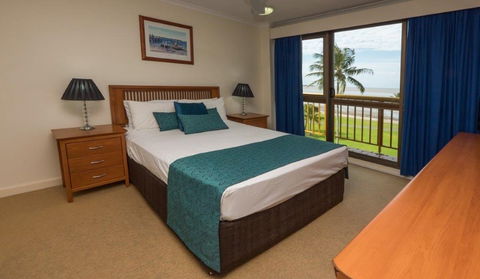 Coral Towers Holiday Apartments - Accommodation 4U 2