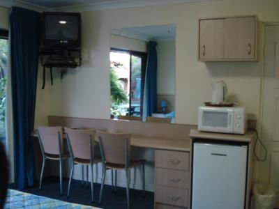 Oxley Motor Inn - Accommodation 4U 5