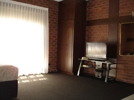 Albury Townhouse - Accommodation 4U 1