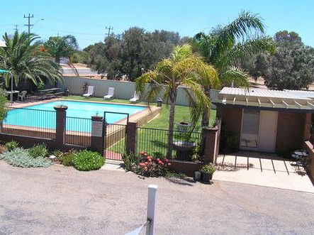Old Mill Motel, Dongara - Accommodation 4U 1