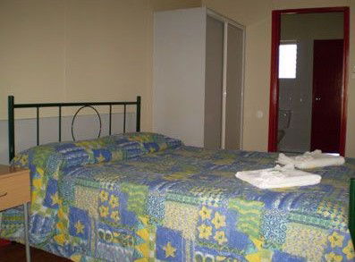 Hiway Inn Motel - Accommodation 4U 2