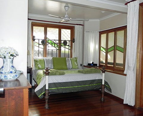 Airlie Waterfront Bed And Breakfast - Accommodation 4U 2