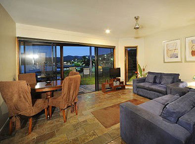 Airlie Waterfront Bed And Breakfast - Accommodation 4U 4