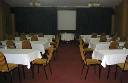 International Motor Inn - Accommodation 4U 3