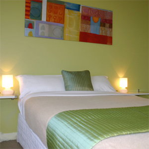 Birches Serviced Apartments - Accommodation 4U 0