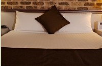 Sir Francis Drake - Accommodation 4U 0