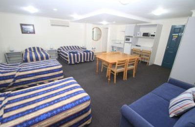 Lakeview Motor Inn - Accommodation 4U 4