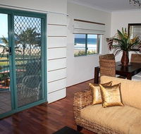 Currumbin Sands on the Beach - Accommodation 4U