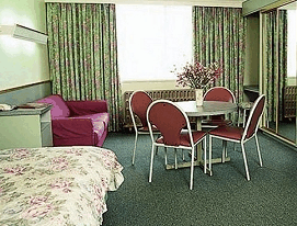 Park Lane-City Court Villas - Accommodation 4U