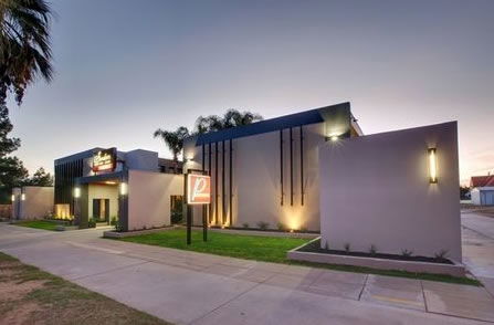 Sandors Motor Inn - Accommodation 4U 1