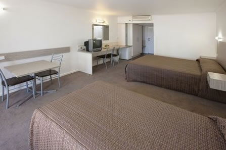 Sandors Motor Inn - Accommodation 4U 2