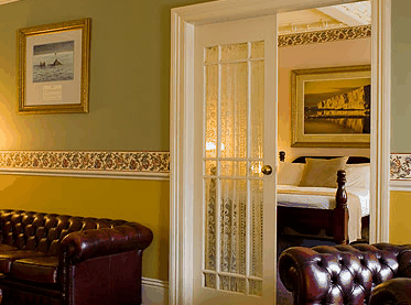 Hadleys Hotel - Accommodation 4U 1