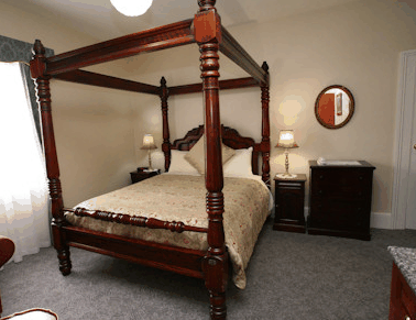 The Lodge On Elizabeth - Accommodation 4U 5