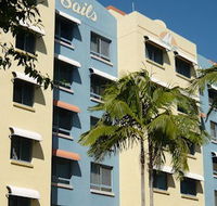 Sails Resort On Golden Beach - Accommodation 4U