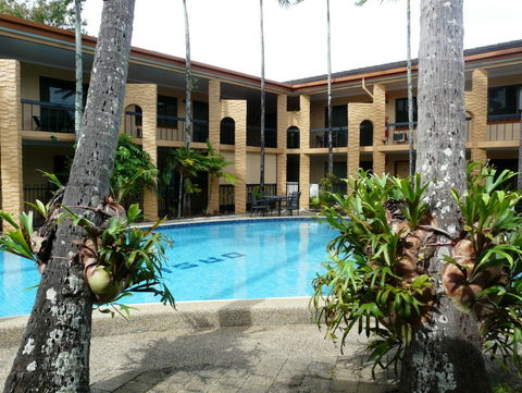 Oasis Inn Holiday Apartments - Accommodation 4U 2