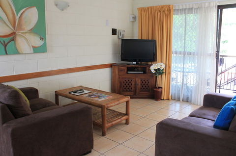 Oasis Inn Holiday Apartments - Accommodation 4U 3