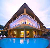 Apollo International - Accommodation 4U