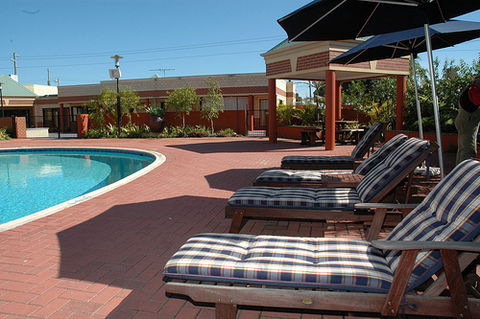 Country Comfort Inter City Perth Hotel & Apartments - Accommodation 4U 1