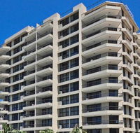 Clubb Coolum Beach - Accommodation 4U