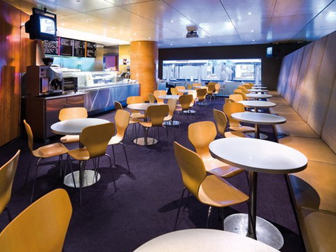 Travelodge Phillip Street - Accommodation 4U 4