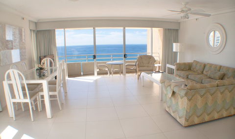 Zenith Apartments - Accommodation 4U 2