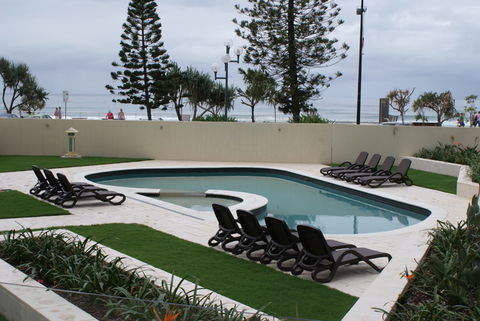 Zenith Apartments - Accommodation 4U 3